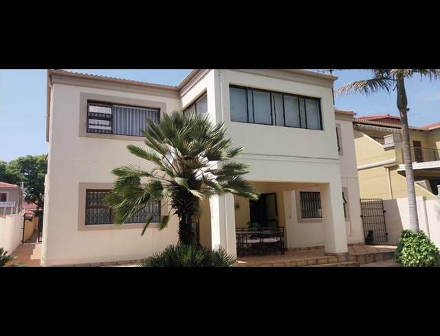 5 BEDROOM HOUSE FOR SALE IN KENSINGTON